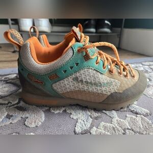 Garmont Dragontail Women's Hiking Shoes Vibram Soles